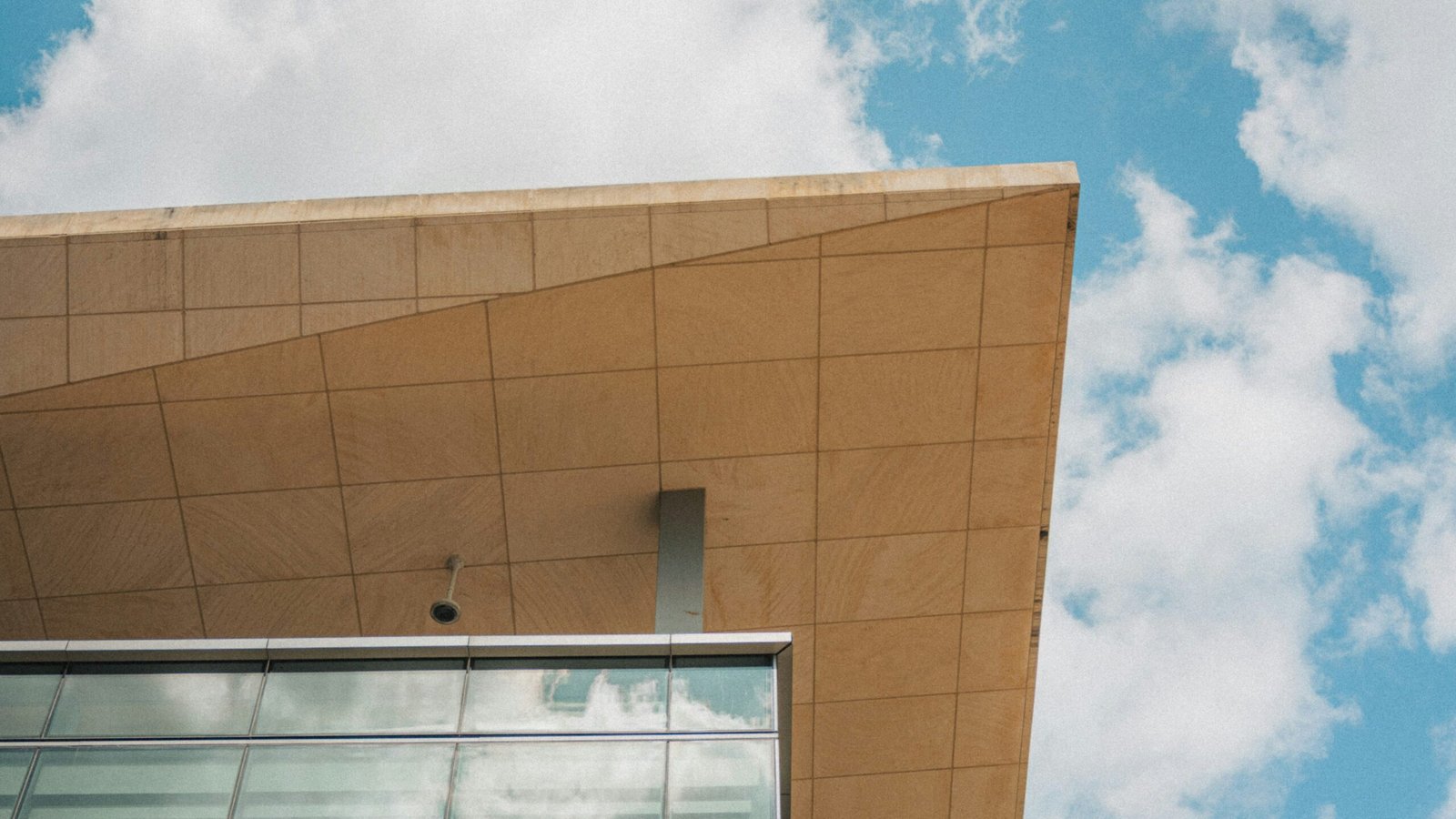 About salvidor cade i inqpbn6ga unsplash